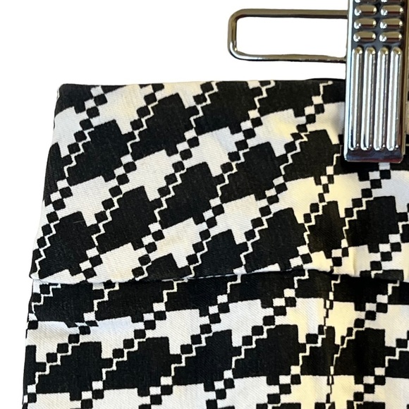 Reitmans Women's Skirt 15 Black White Herringbone - Picture 5 of 13